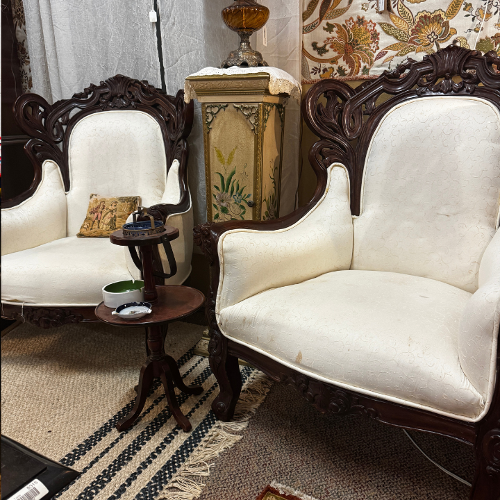 A Seat in Time: The History and Style of Antique, Vintage, and Retro Chairs
