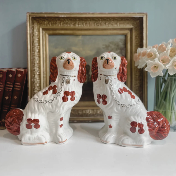 The Enduring Elegance of Vintage Staffordshire Porcelain: A Collector’s Treasure
