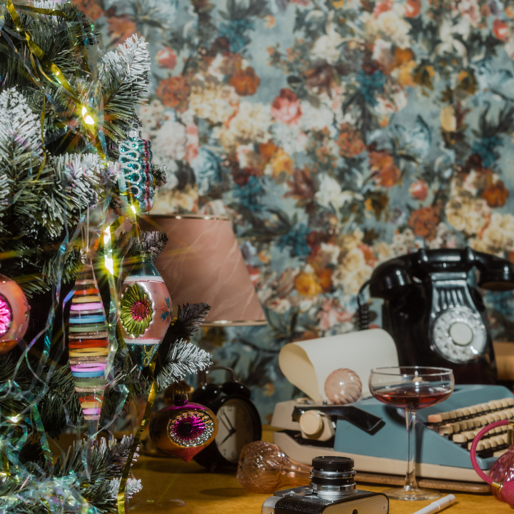 Decorating with Vintage Holiday Collectibles
