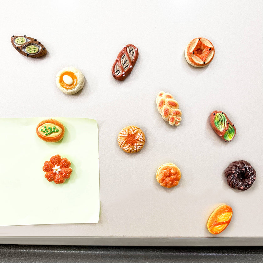 Pretzel Bread Fridge Magnet, Baked Goods Magnetic Decor