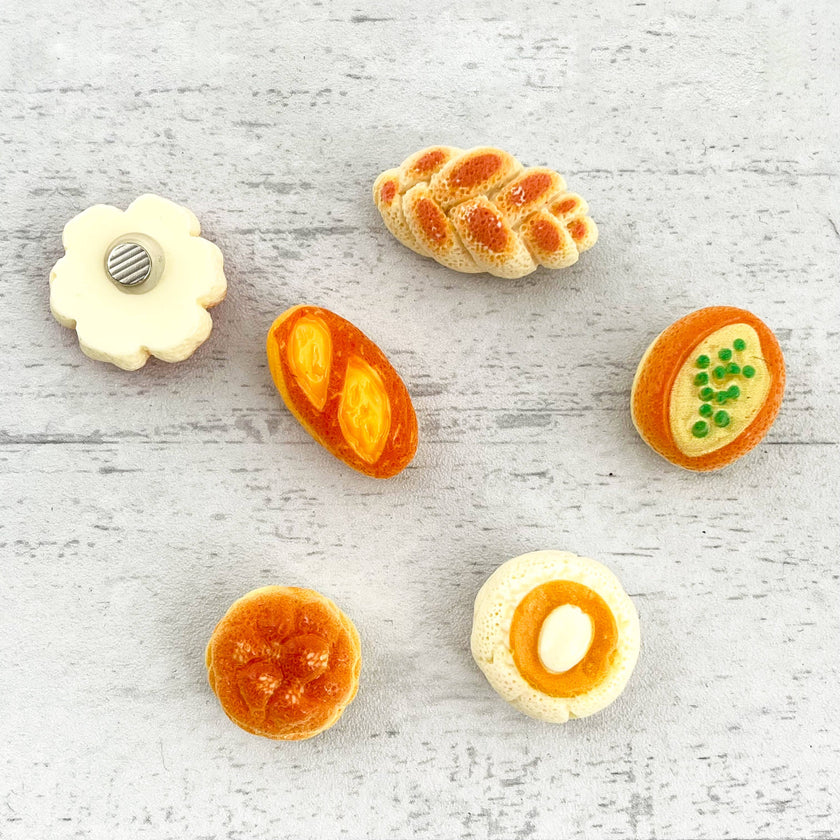 Pretzel Bread Fridge Magnet, Baked Goods Magnetic Decor