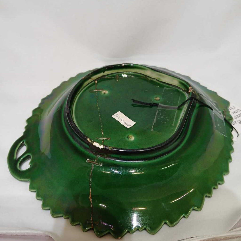 Antique Deep Green Italian Majolica Leaf Dish