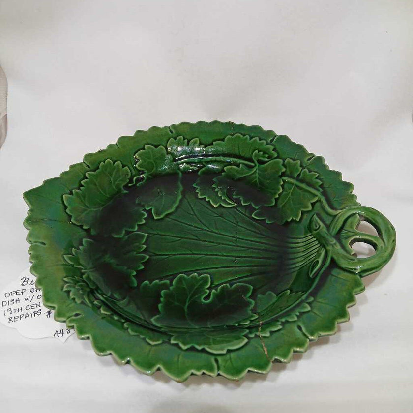 Antique Deep Green Italian Majolica Leaf Dish