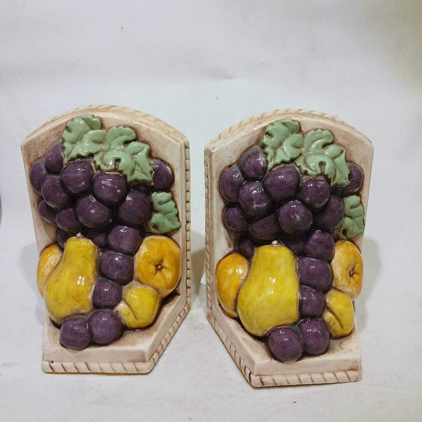 Ceramic bookends with fruit