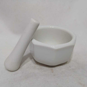 Sm. mortar and pestle