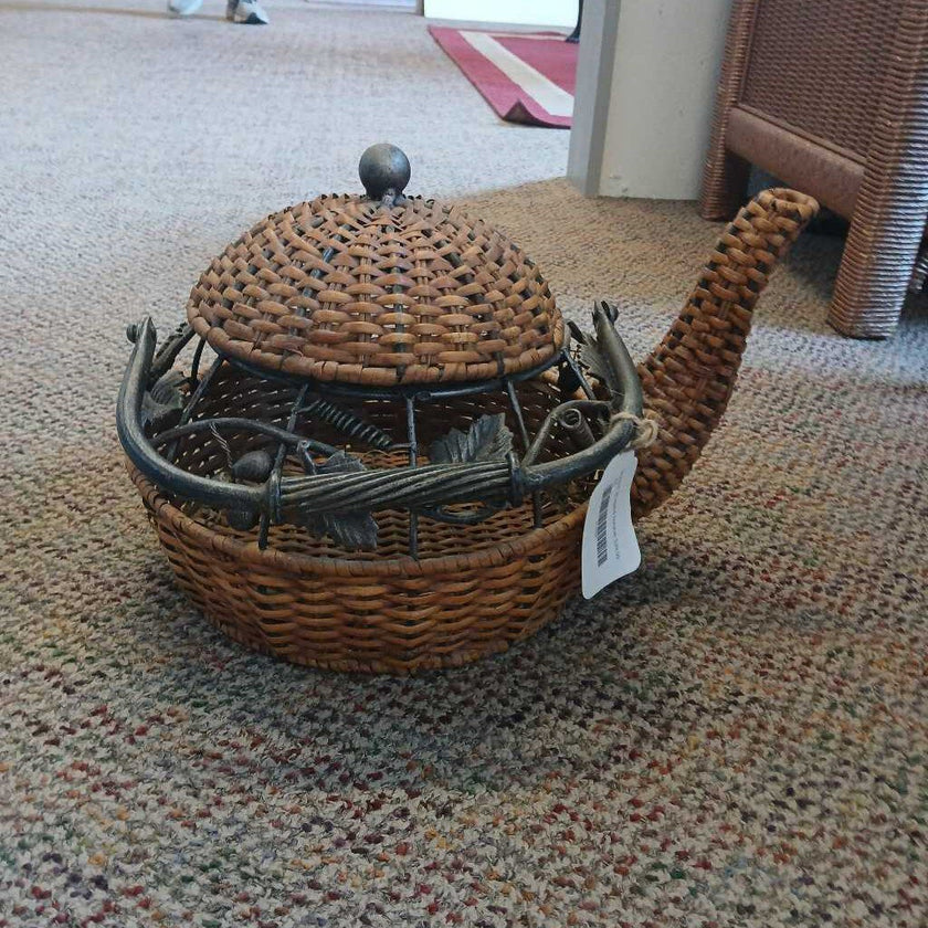 teapot shaped basket w/wrought iron