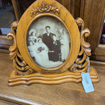 Oval Wood Picture Frame