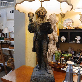 Colonial Lamp w/ Shade