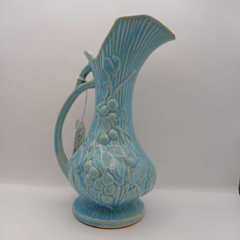 McCoy 1946 Grapevine Pitcher