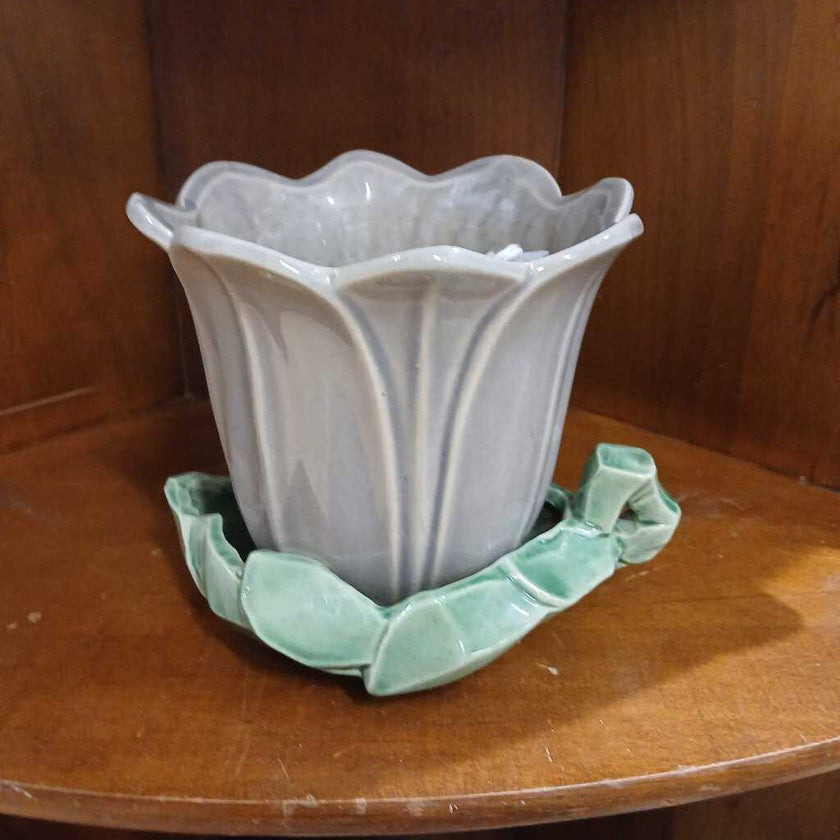 McCoy2950s Tulip Planter