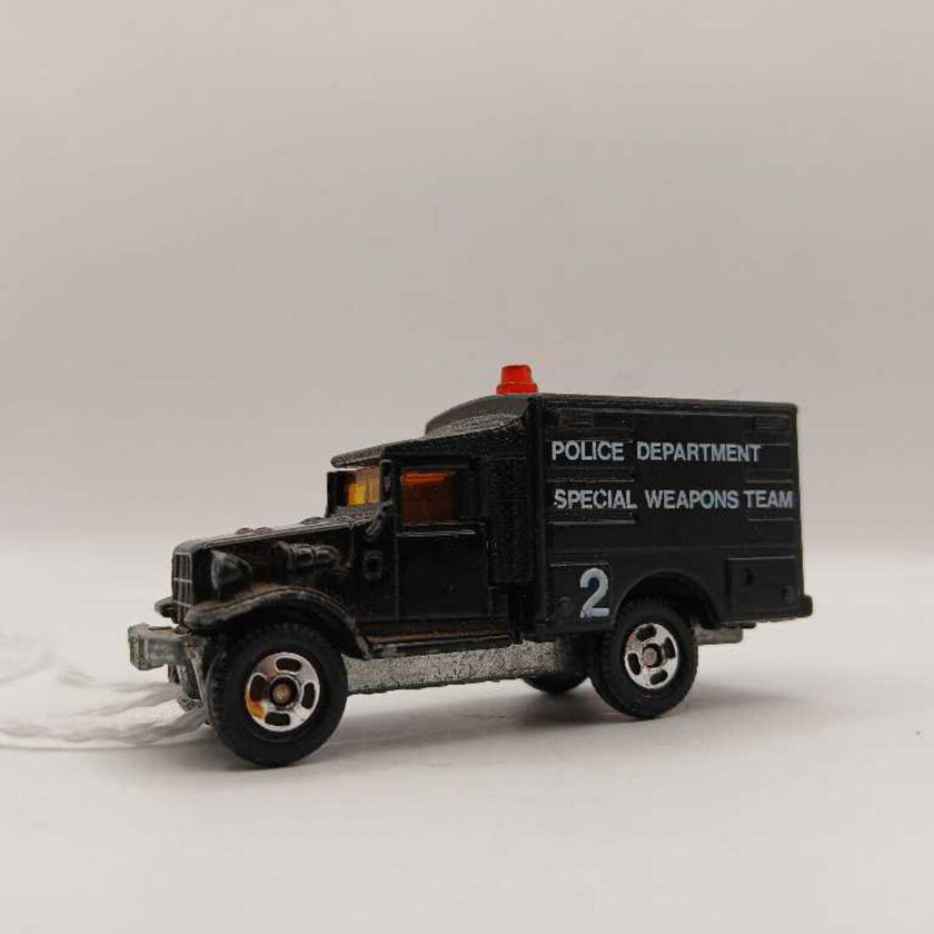 Tomica Toyota Police Van