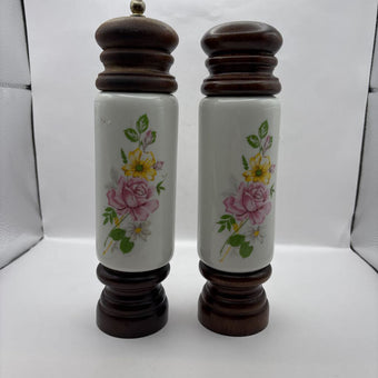 Walmart Salt and Pepper Grinders SET