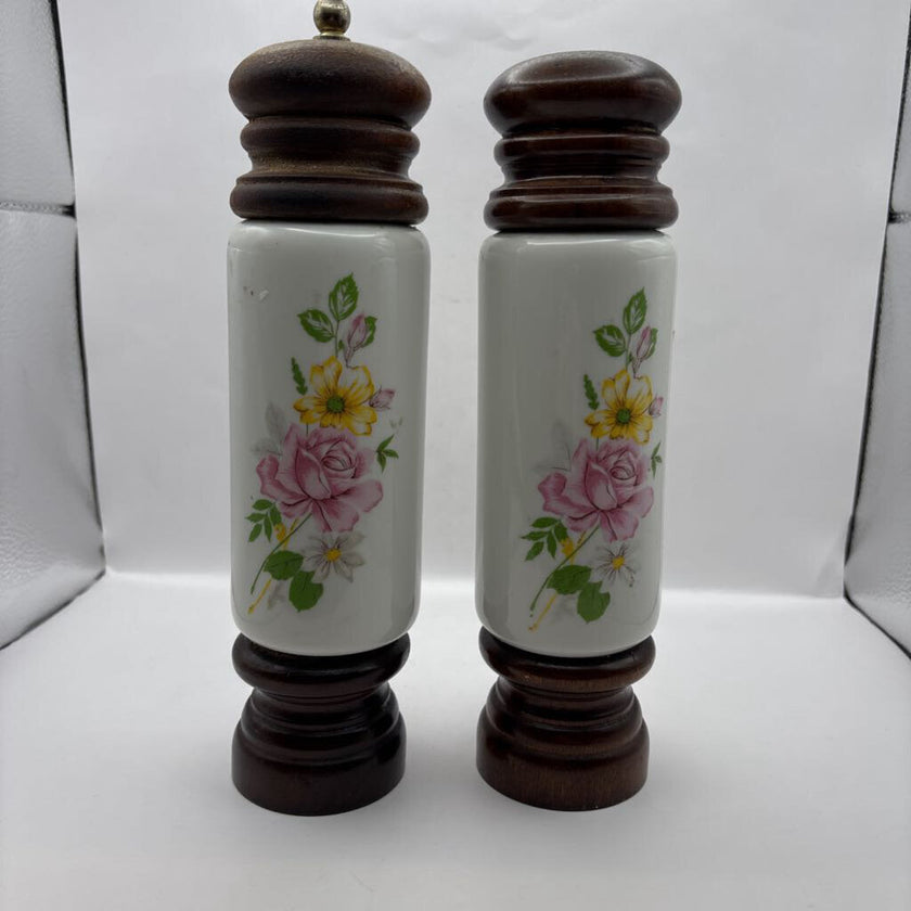 Walmart Salt and Pepper Grinders SET