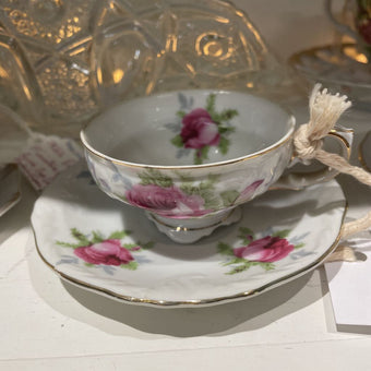 Lefton Rose Teacup/Saucer 1 of 2