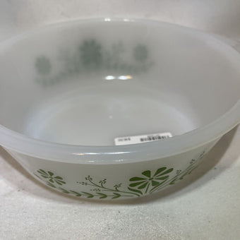 Glasbake 1.5 qt green daisy casserole