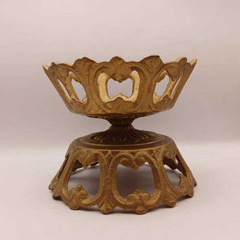 Oil lamp stand