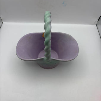 Rumrill pottery basket