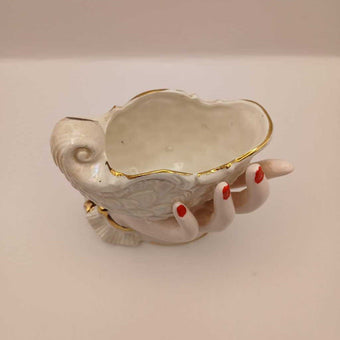 Norleans Japan Hand Shell Vase