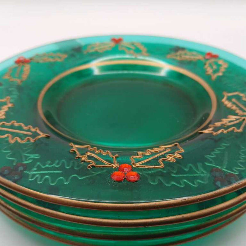 Vintage Set of 4 Emerald Christmas Plates