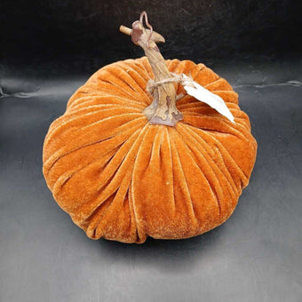 SM velvet pumpkin