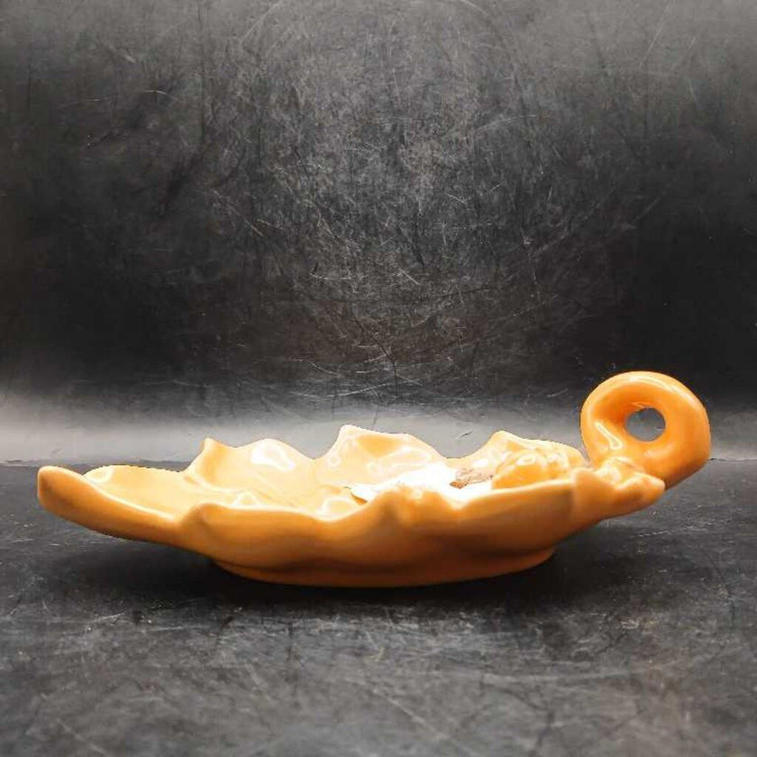 Vtg ceramic leaf shaped dish w/acorns