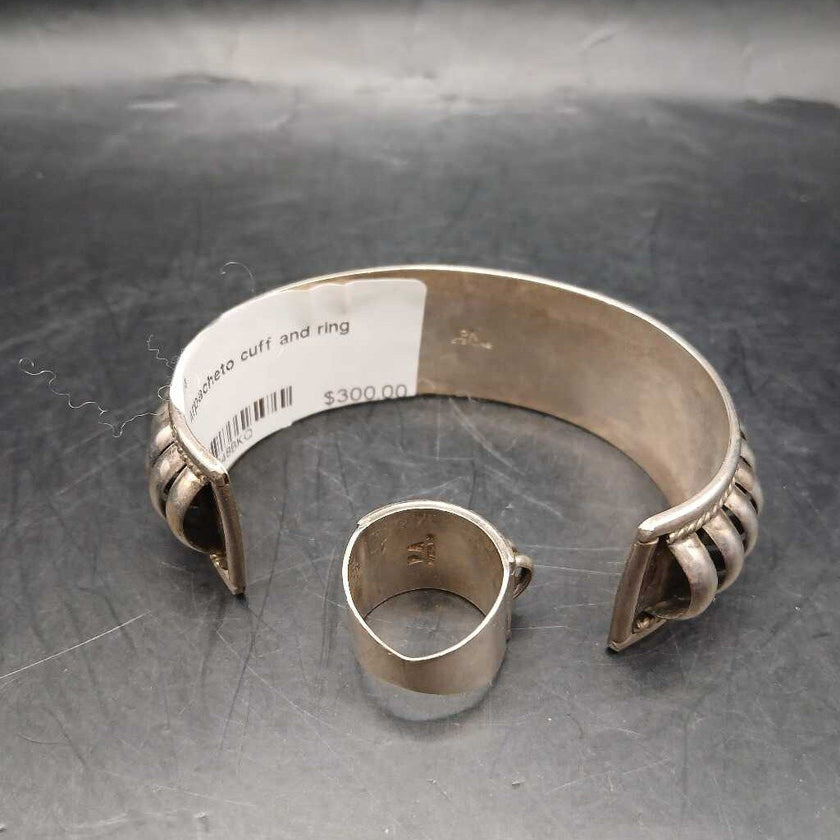 Arpacheto cuff and ring
