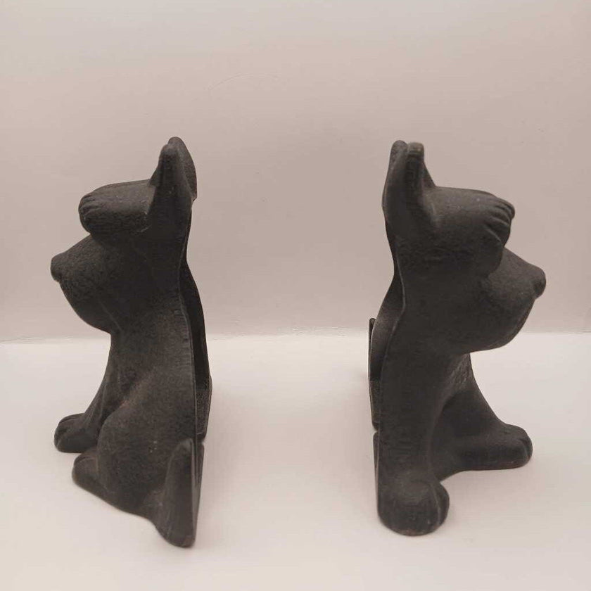 Vintage English Scottie Dog bookends