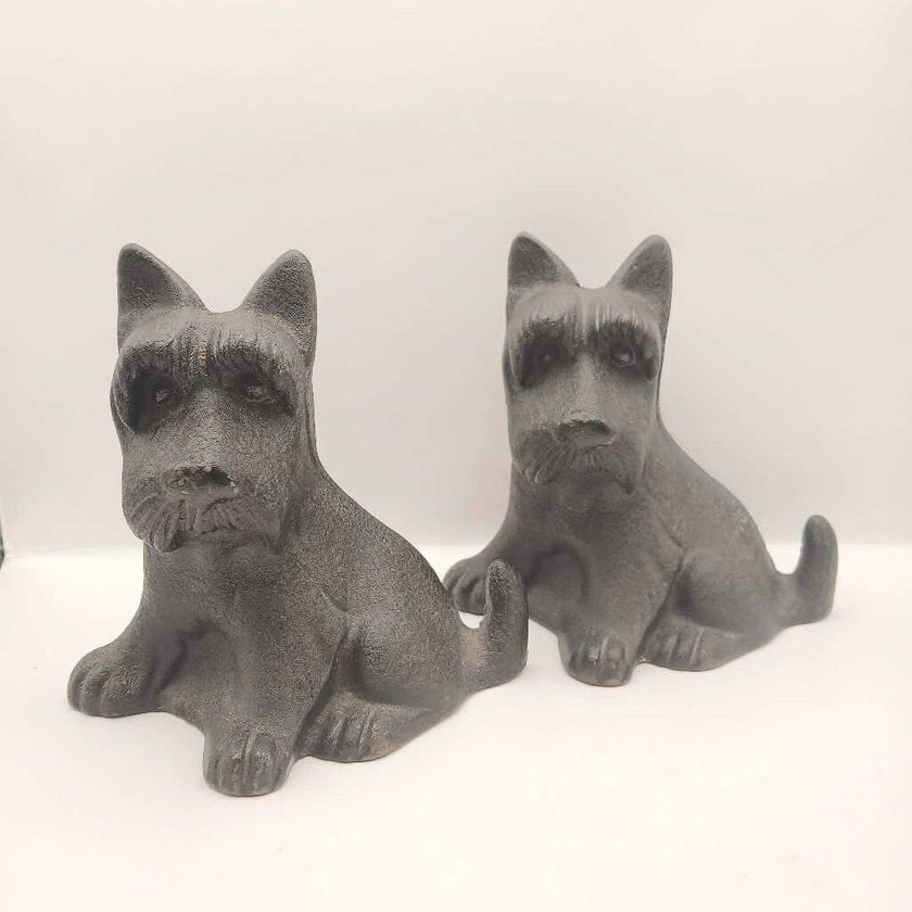 Vintage English Scottie Dog bookends