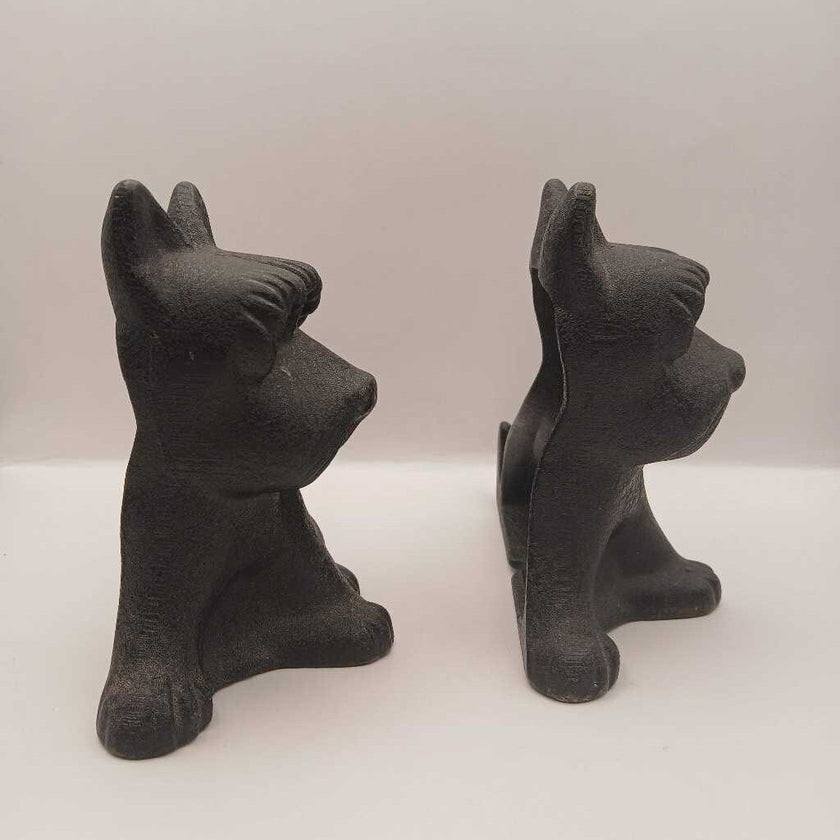 Vintage English Scottie Dog bookends