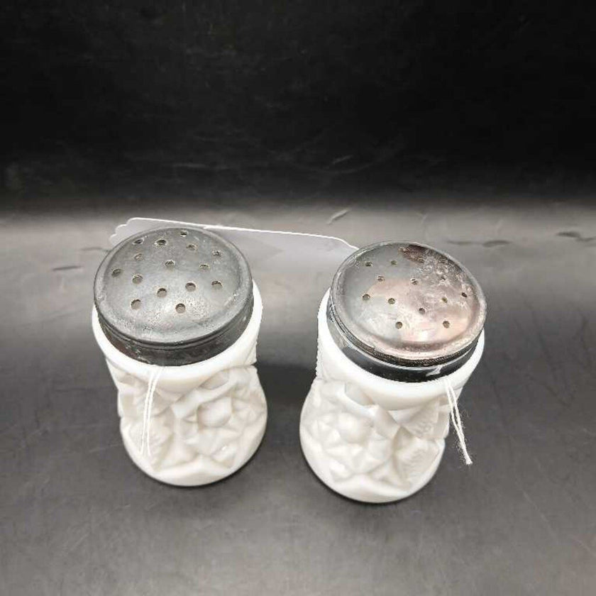 Fostoria Winburn White Milk Glass Salt & Pepper Shaker Set