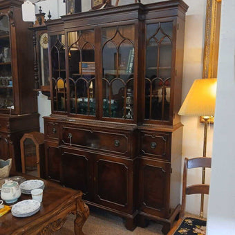 Large Hutch