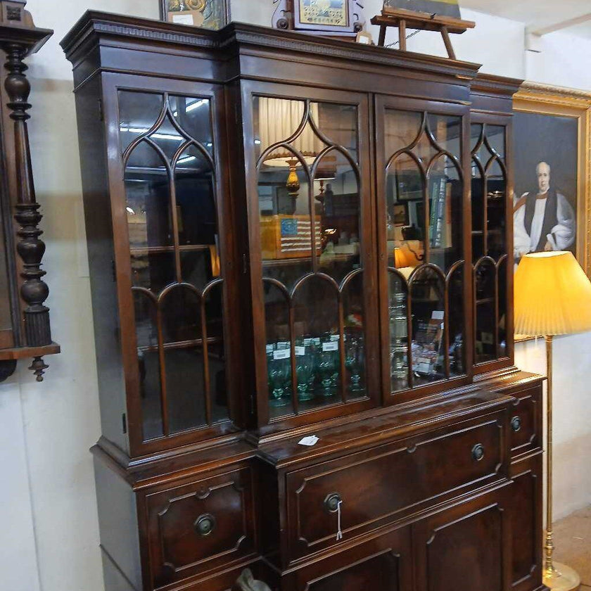Large Hutch