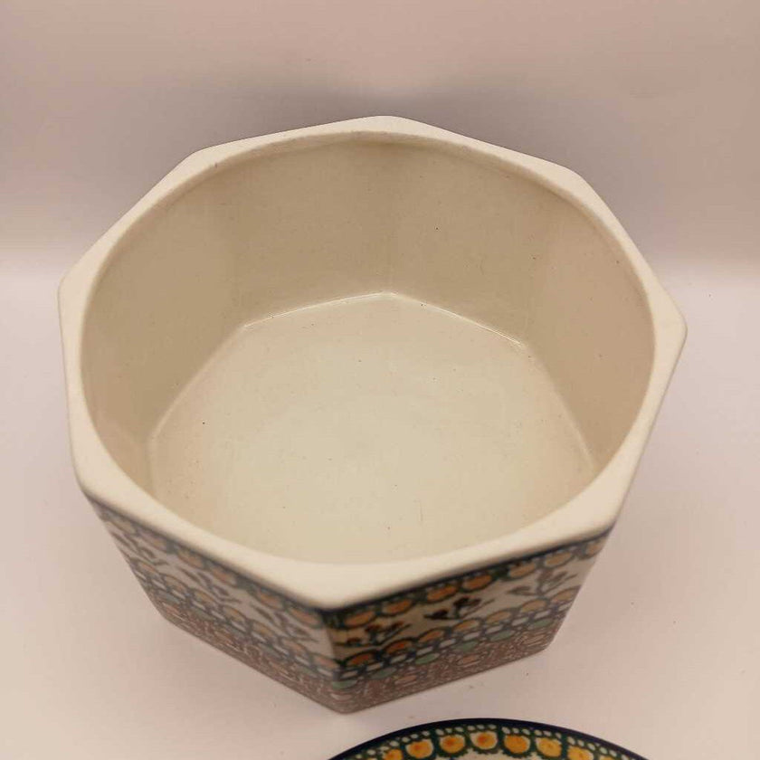 7 inchPolish pottery pretzel dish, Teresa Lana hand-painted vintage
