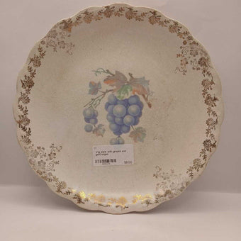 Vtg plate with grapes and gold edges
