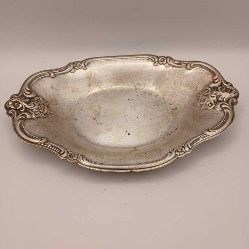 International Silver Company 8.5 inch Oval Serving Tray, Silver Plated and Blasted Flower Edge Celery Dish