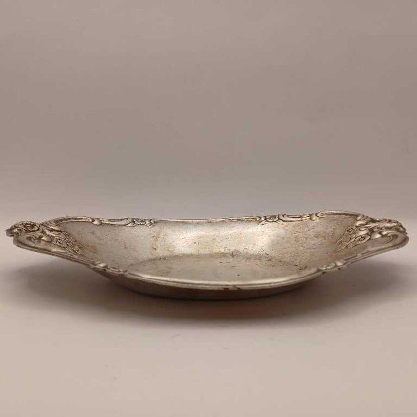 International Silver Company 8.5 inch Oval Serving Tray, Silver Plated and Blasted Flower Edge Celery Dish