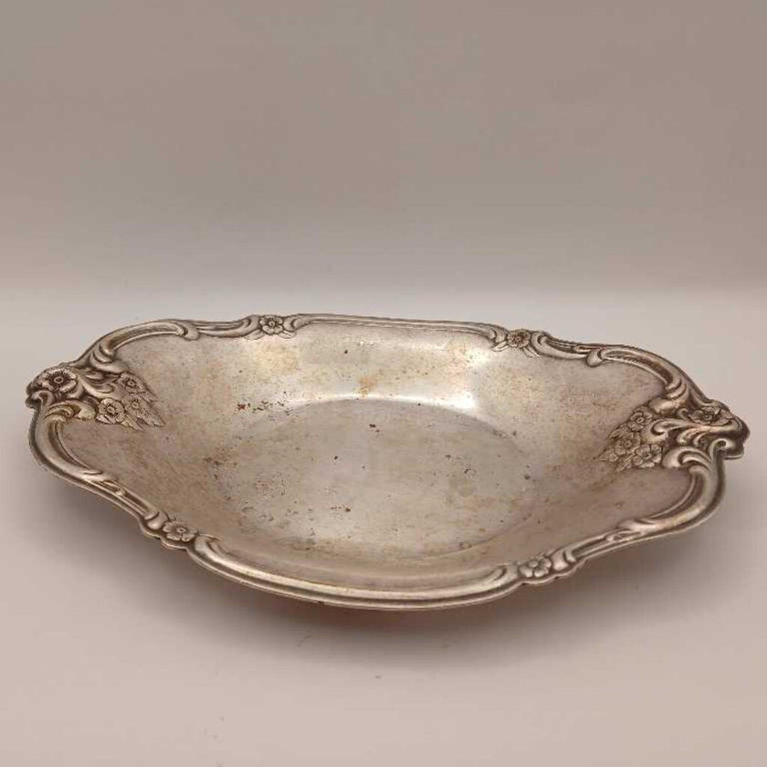 International Silver Company 8.5 inch Oval Serving Tray, Silver Plated and Blasted Flower Edge Celery Dish