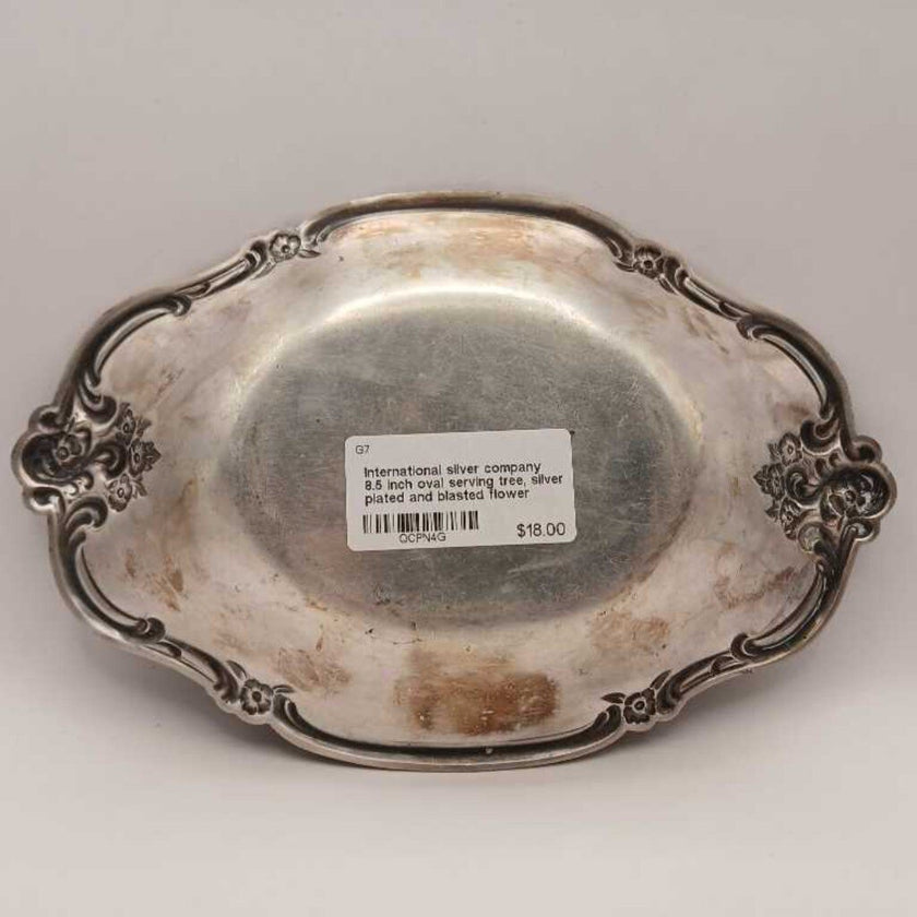 International Silver Company 8.5 inch Oval Serving Tray, Silver Plated and Blasted Flower Edge Celery Dish
