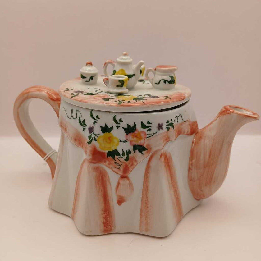 Teaser teapot