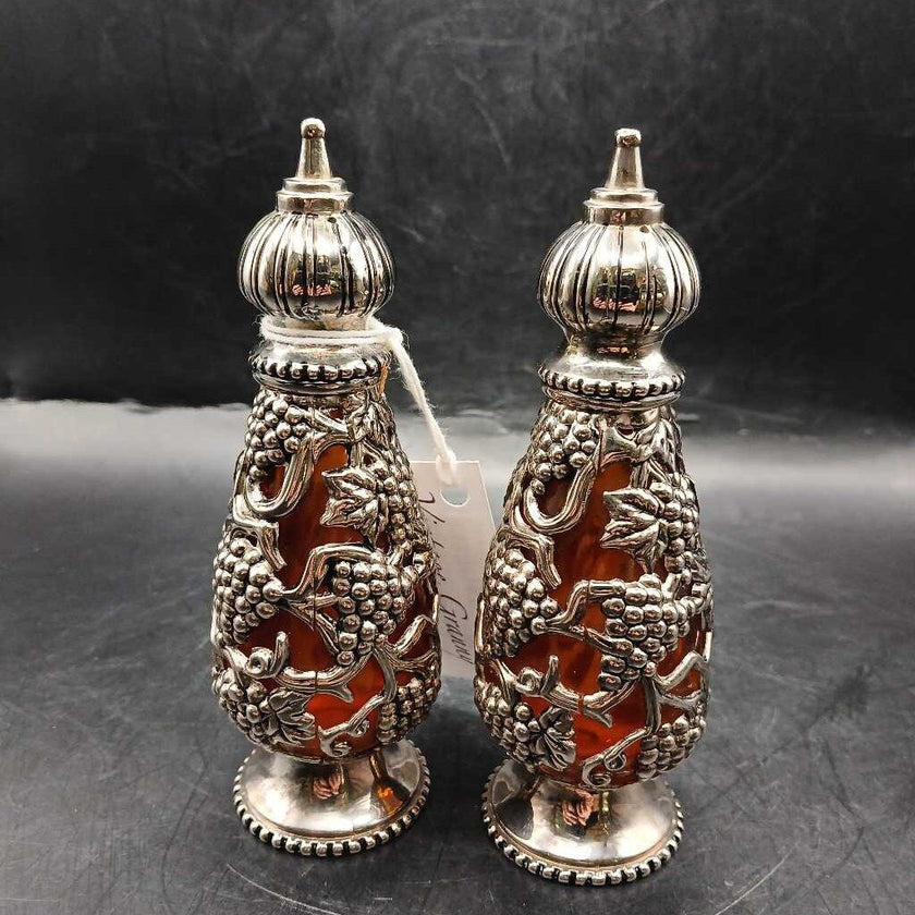 Godinger Grape & Vine S&P Shakers w/Amber Glass