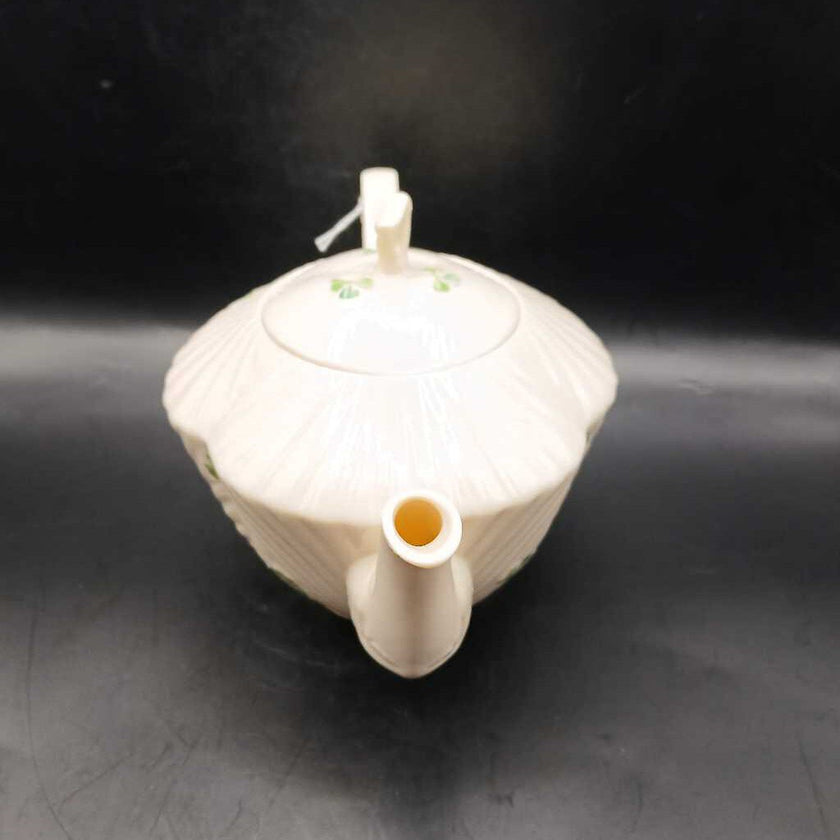 Belleek black harp Teapot