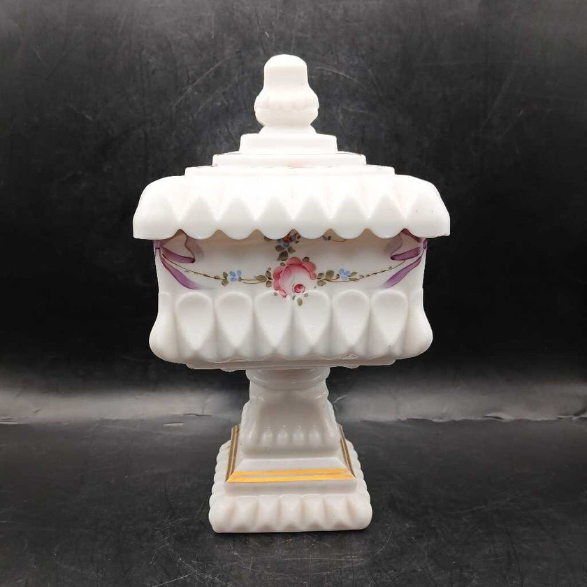 Vtg White Milk Glass Wedding Cake Box with lid by Westmoreland Glass