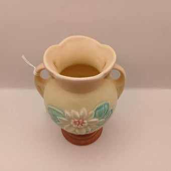 Hull water lily vase