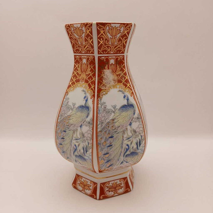 1890-1920s Porcelain Peacock Vase By Toyo Tiki Kaisha, Japan