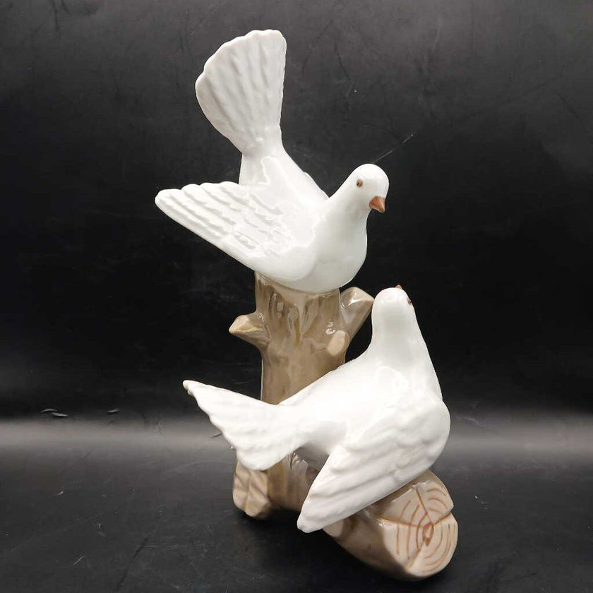 Vintage Porcelain White Doves On Branch Figuine By Casades Made in Spain 5.5