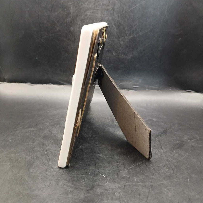 Porcelain Frame Friends Chocolate