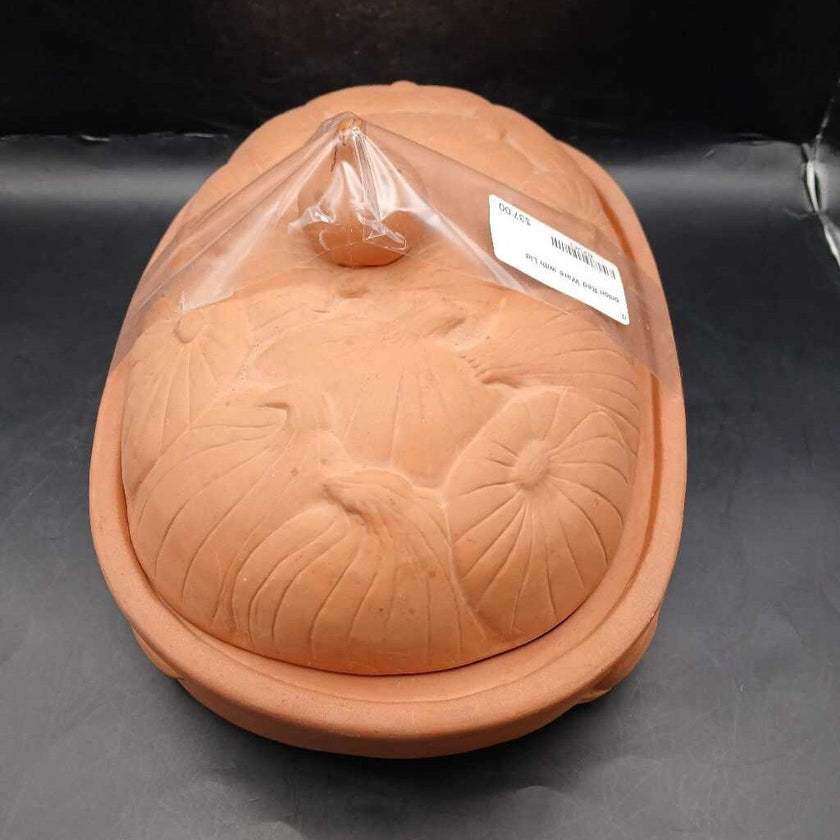 onion Red Ware with Lid
