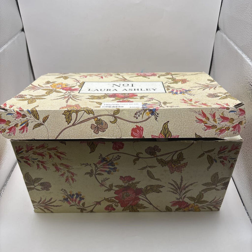 Laura Ashely Teapot Set with 2 Mugs in Box