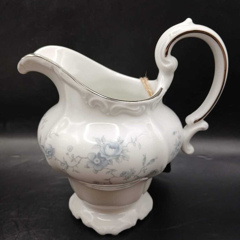 PAIR Johann Haviland Cream & Sugar