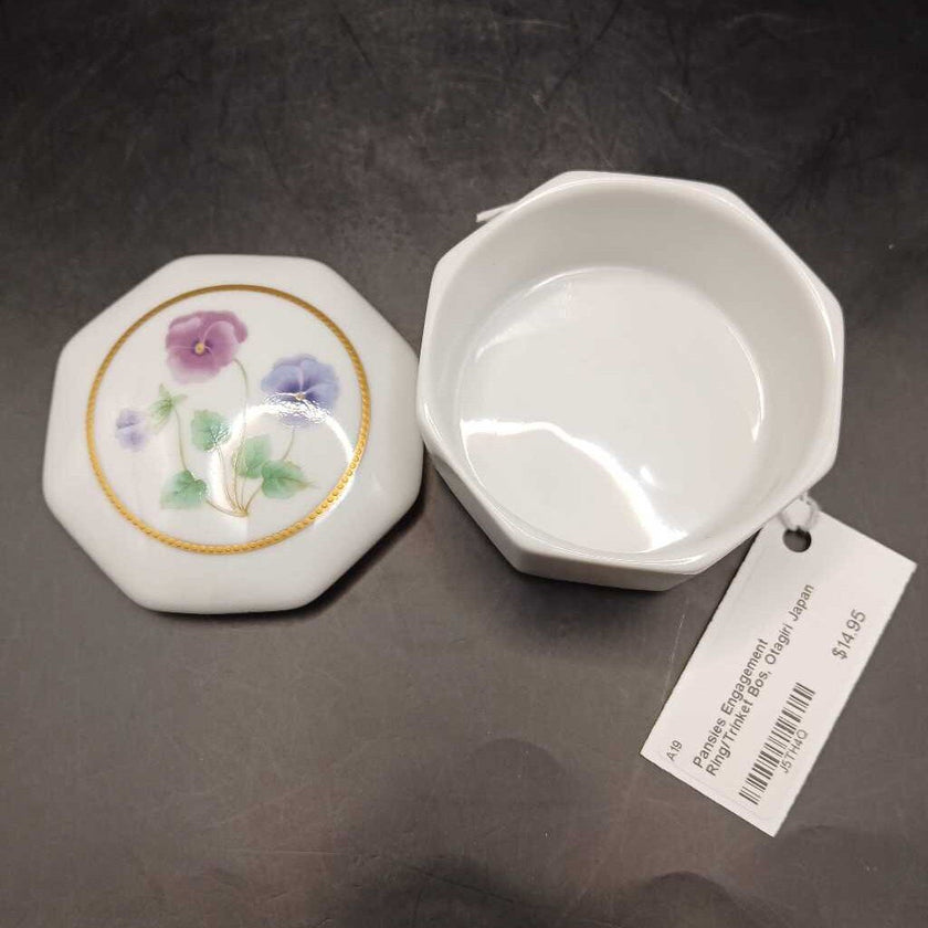 Pansies Engagement Ring/Trinket Bos, Otagiri Japan